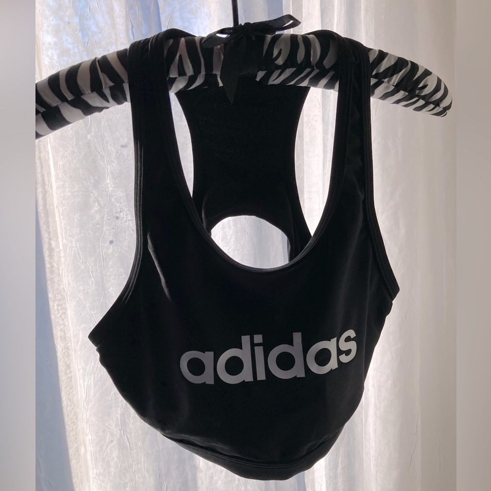 ADIDAS Black White Sports Bra, Kohl’s, Tags On Comfy Fit & Support for Exercise!